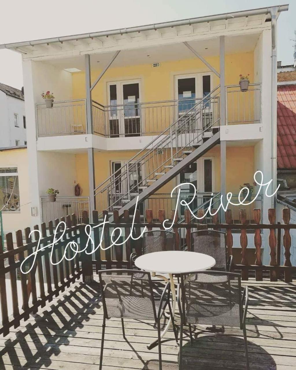 Hostel River Pilsen Exterior foto